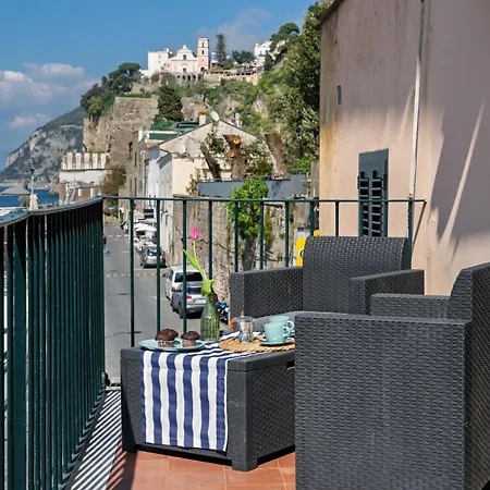 De Luca - Luxury With Terrace And Jacuzzi By The Sea Willa